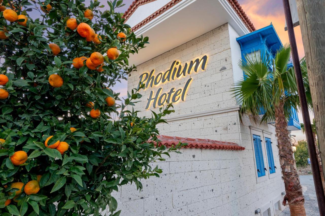Rhodium Hotel Alacatı Bagian luar foto