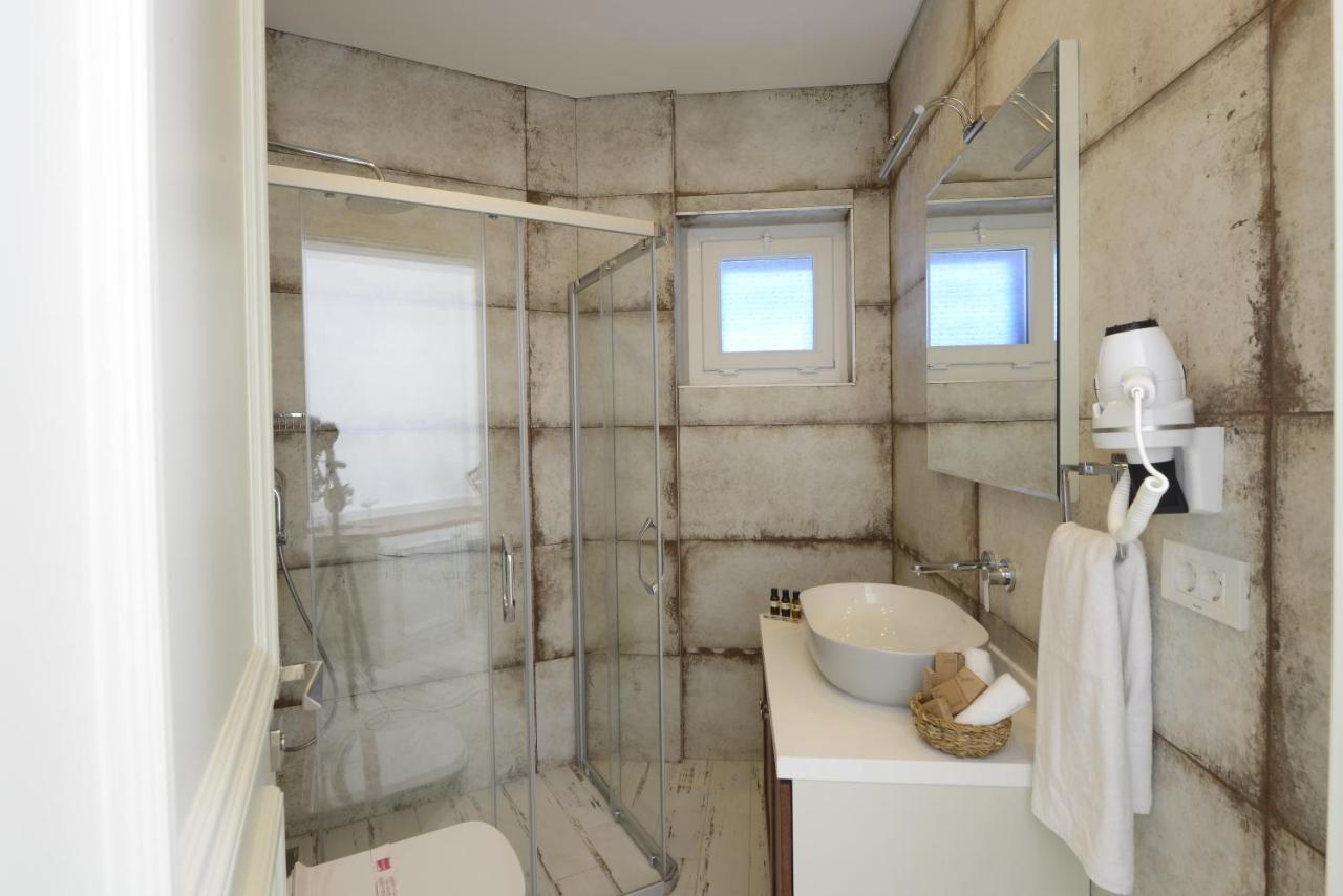Rhodium Hotel Alacatı Bagian luar foto