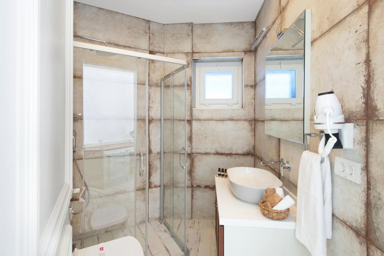 Rhodium Hotel Alacatı Bagian luar foto