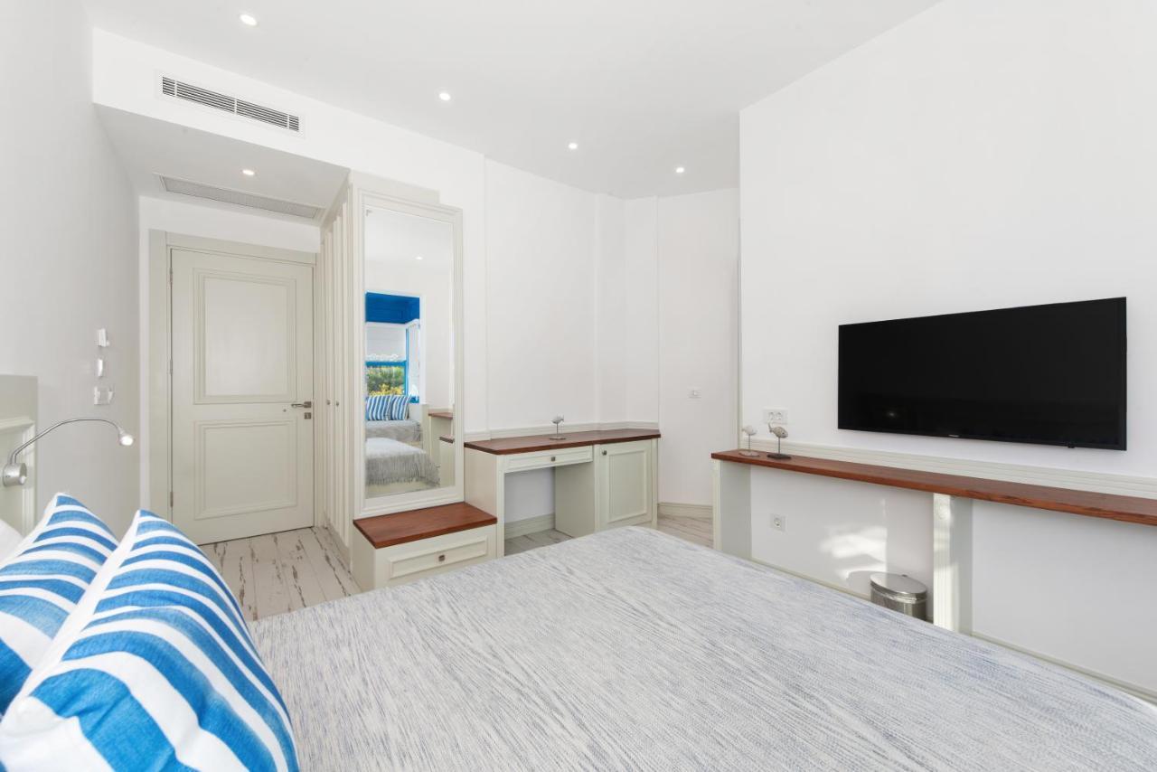 Rhodium Hotel Alacatı Bagian luar foto