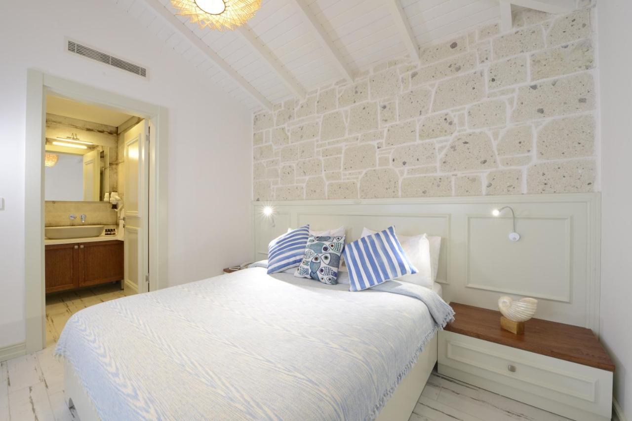 Rhodium Hotel Alacatı Bagian luar foto