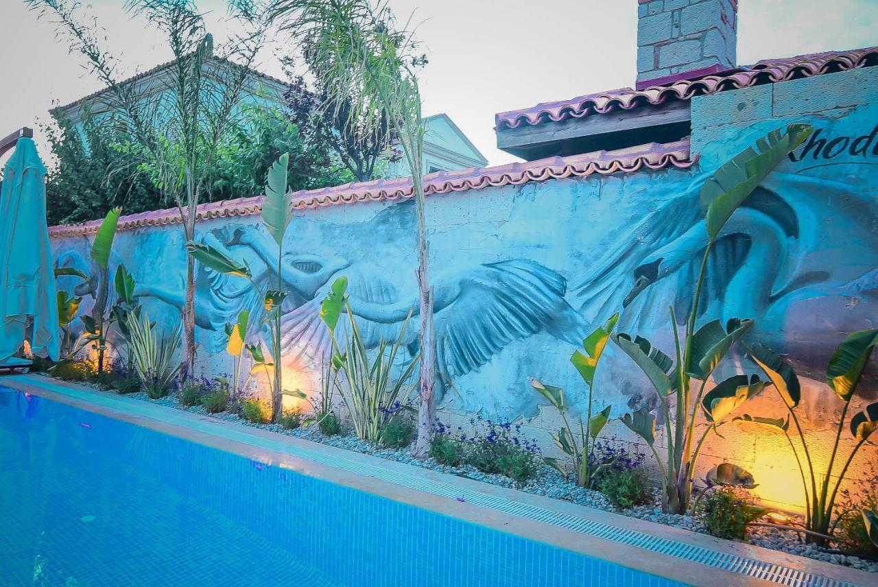 Rhodium Hotel Alacatı Bagian luar foto