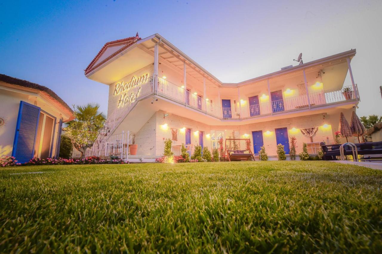 Rhodium Hotel Alacatı Bagian luar foto